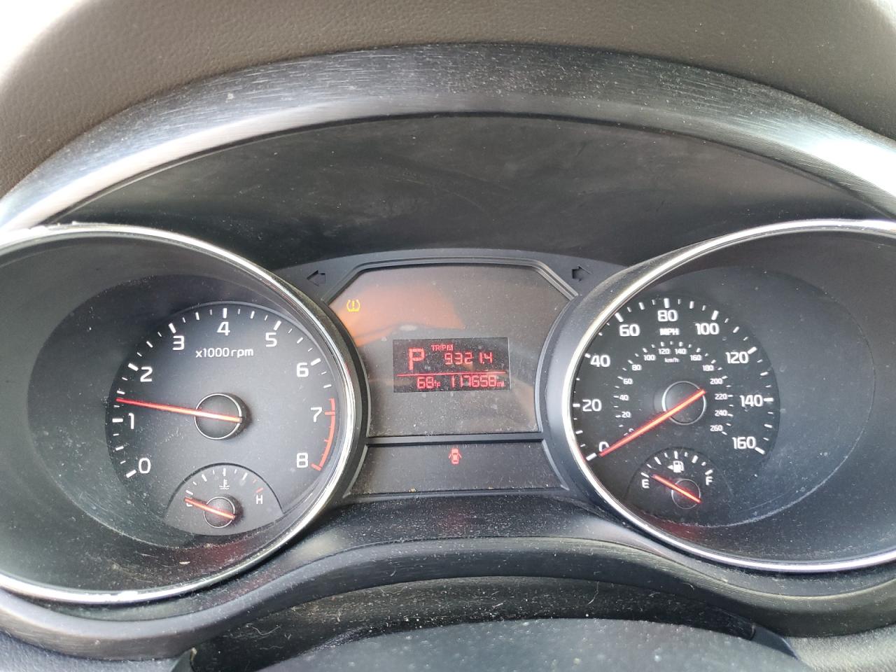 2016 Kia Sedona - Image 9