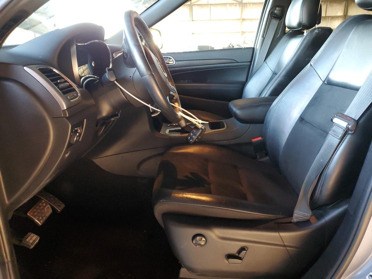 2018 Jeep Grand Cherokee - Image 7