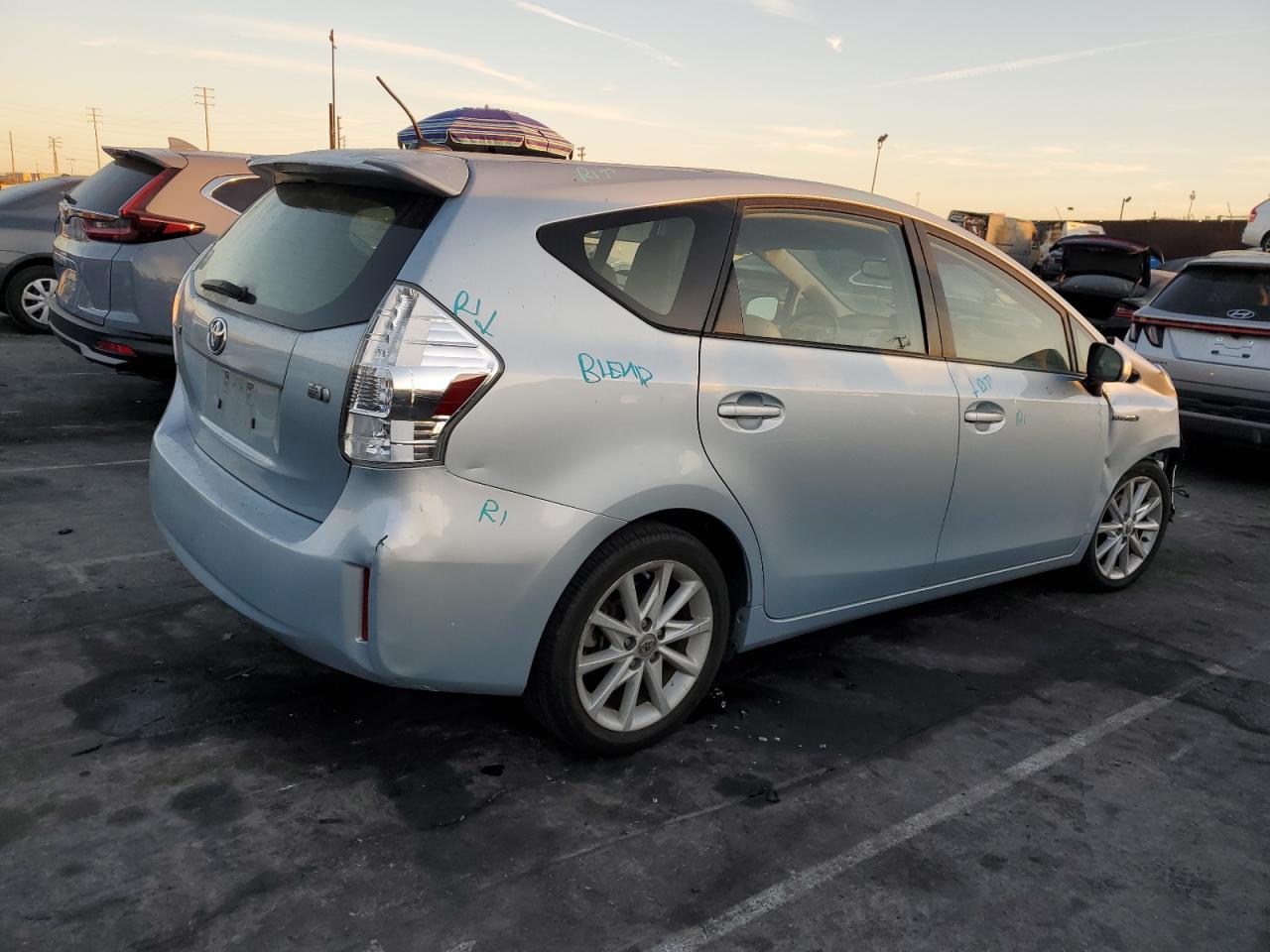 VIN JTDZN3EU4D3187348 2013 TOYOTA PRIUS no.3