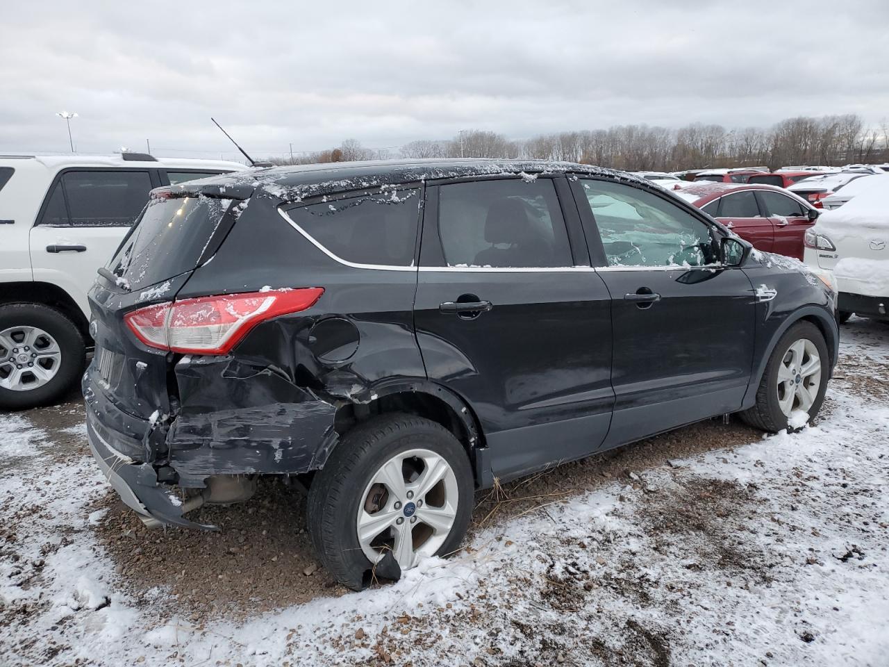 VIN 1FMCU0G71GUA27579 2016 FORD ESCAPE no.3