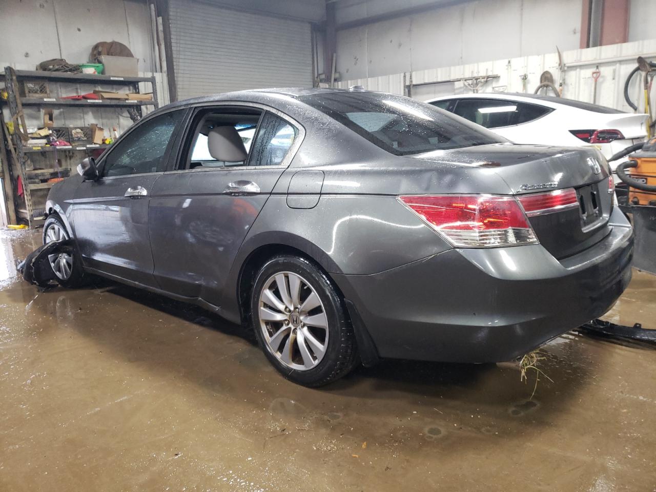 2011 Honda Accord - Image 2