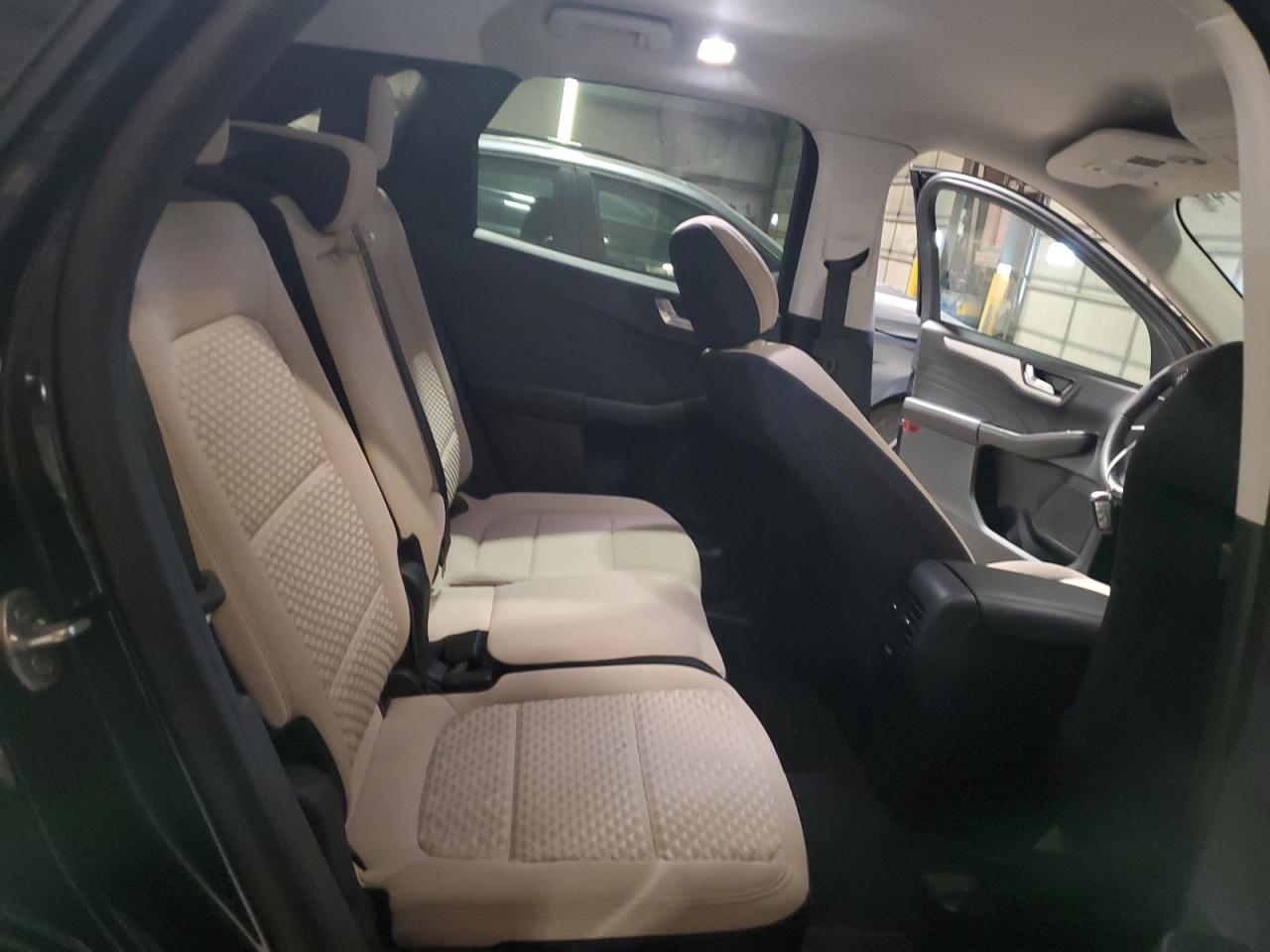 2021 Ford Escape - Image 11