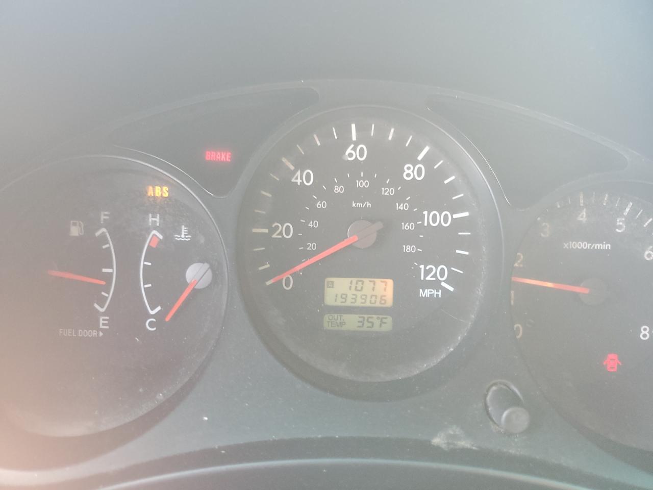 2004 Subaru Forester - Image 9