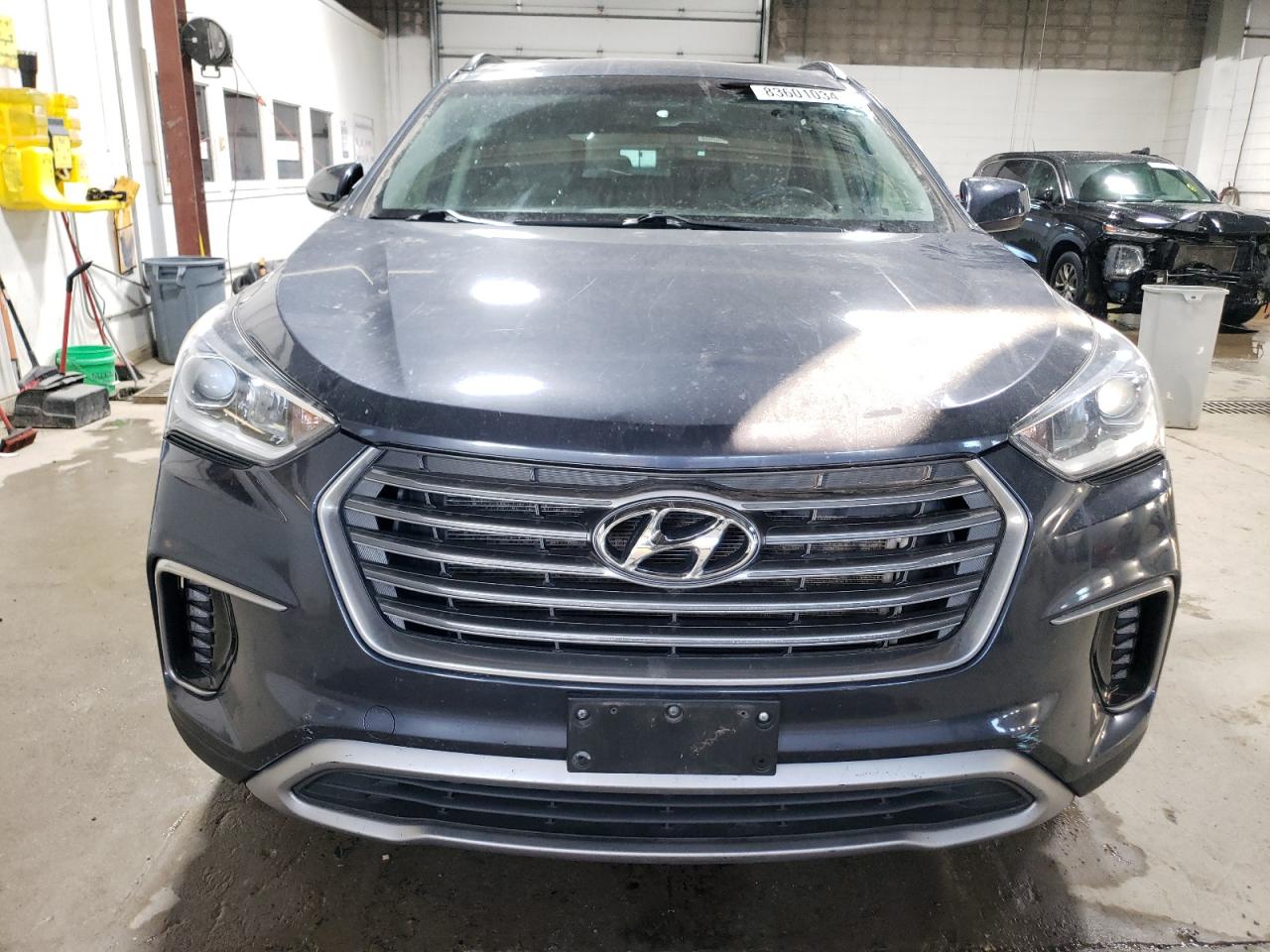 2017 Hyundai Santa Fe - Image 5