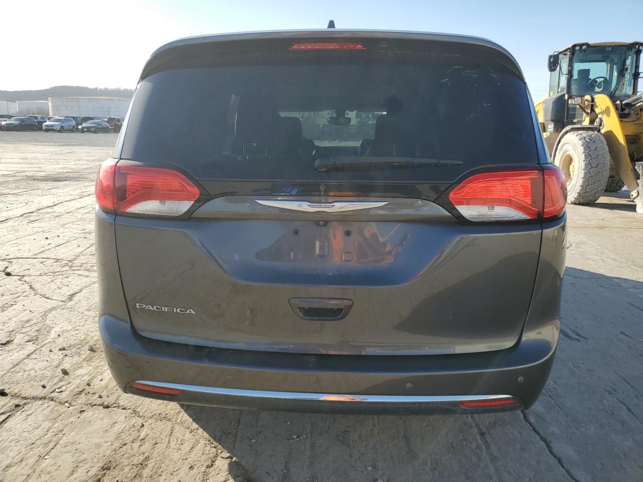 2018 Chrysler Pacifica Touring L VIN: 2C4RC1BG2JR118962 Lot: 86003254