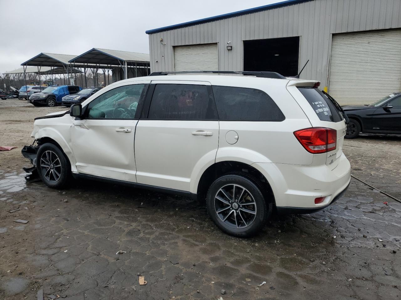 2018 Dodge Journey - Image 2