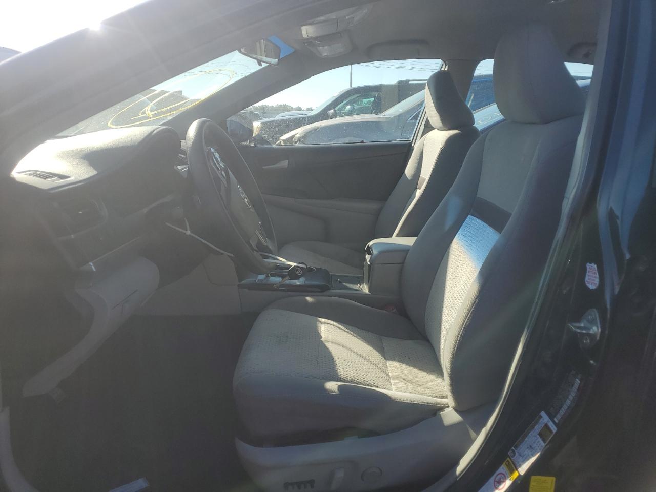 2014 Toyota Camry - Image 7