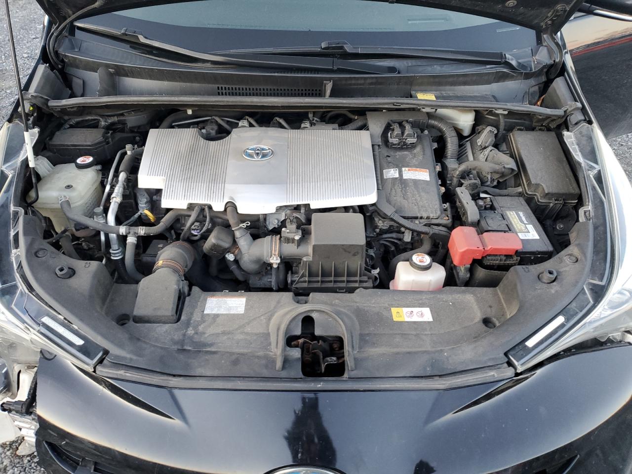2017 Toyota Prius - Image 12