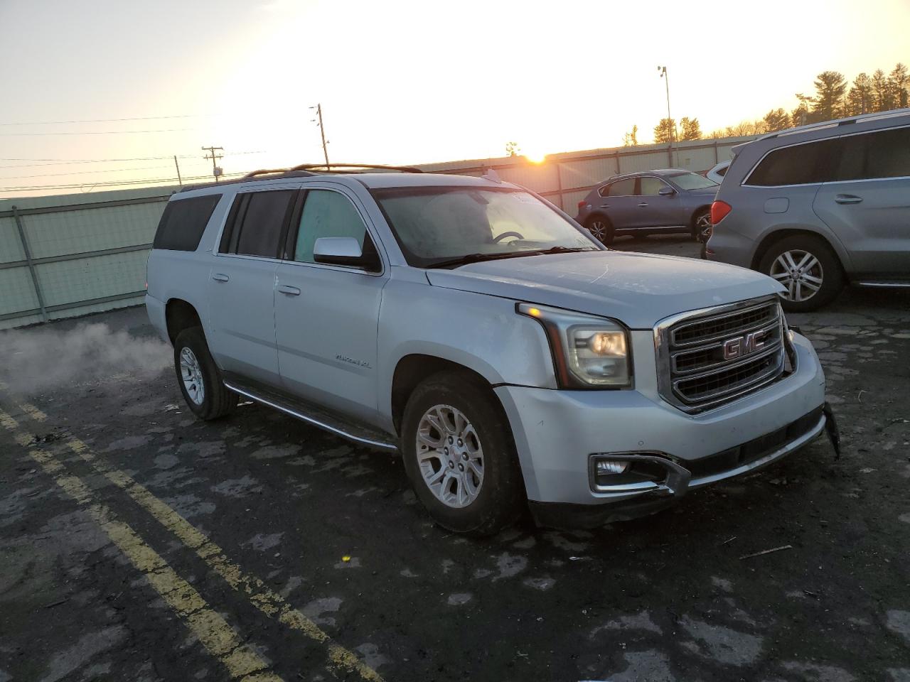 VIN 1GKS2FKC0GR167871 2016 GMC YUKON no.4