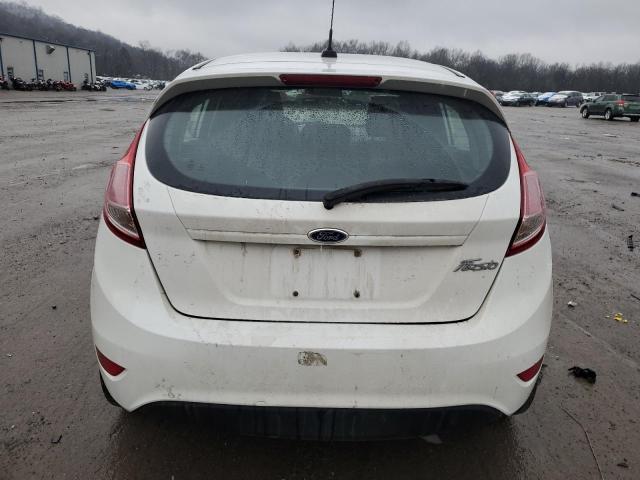  FORD FIESTA 2015 White