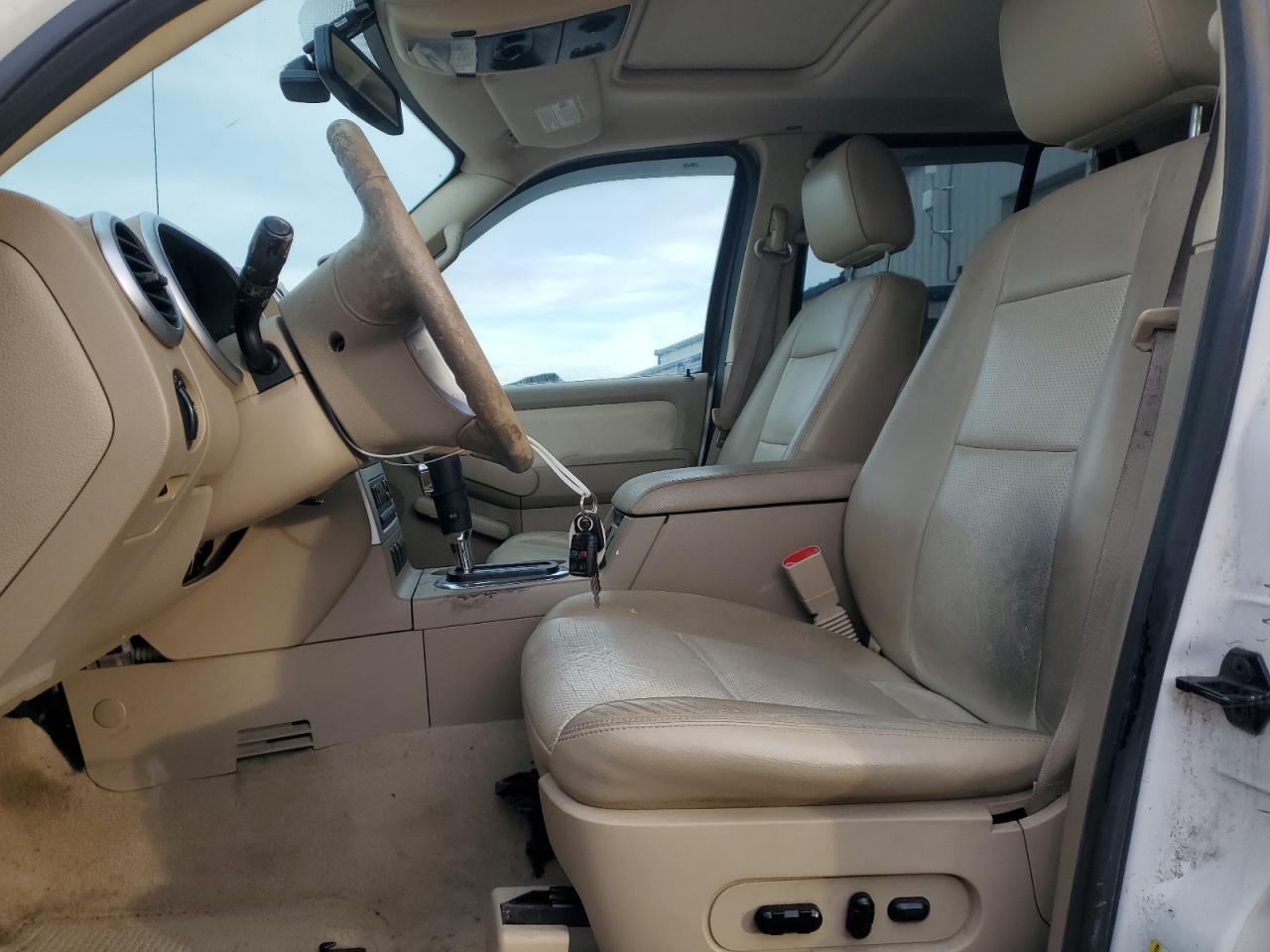 2007 Mercury Mountaineer - Image 7