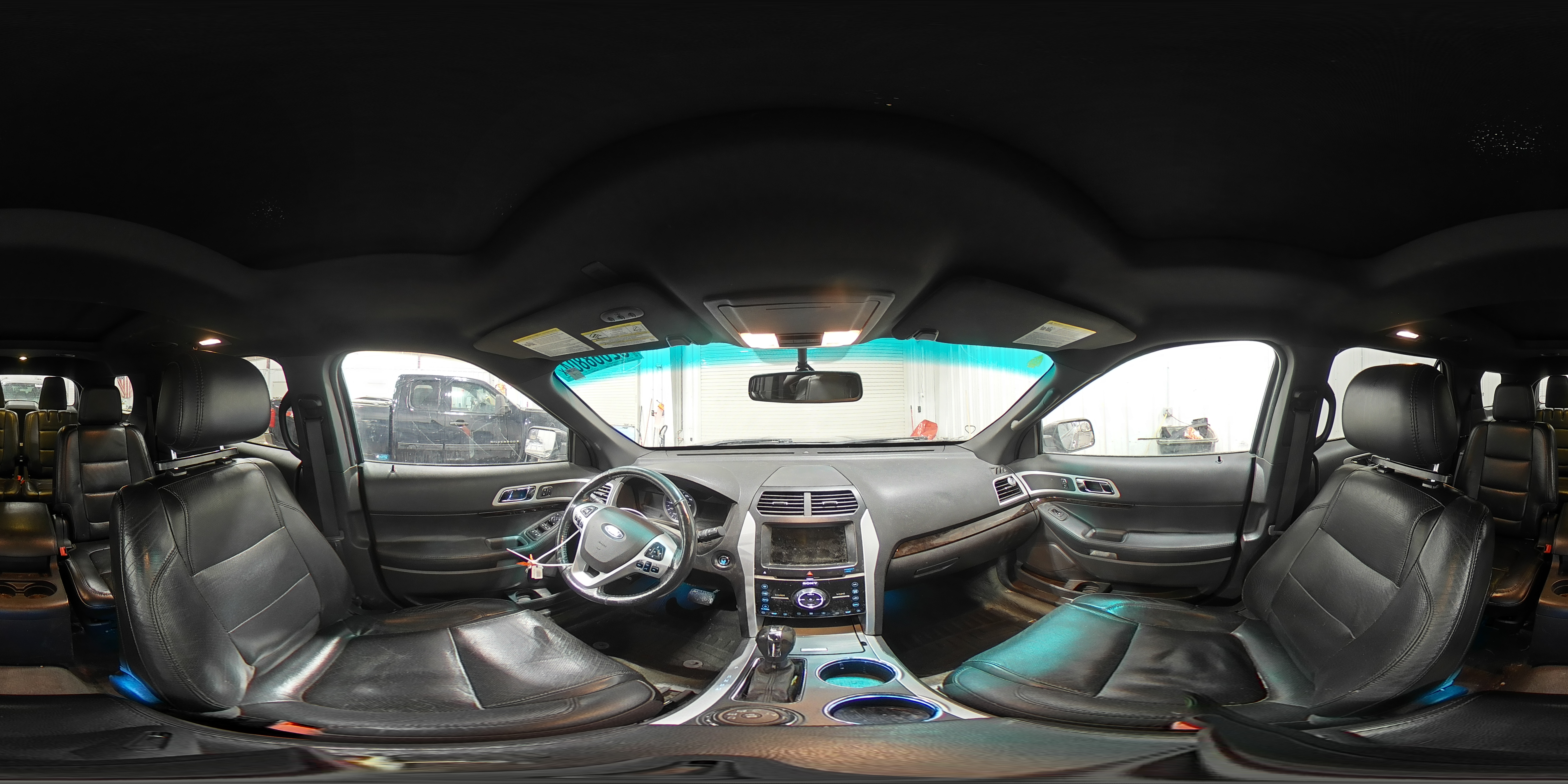 2013 Ford Explorer - Image 16