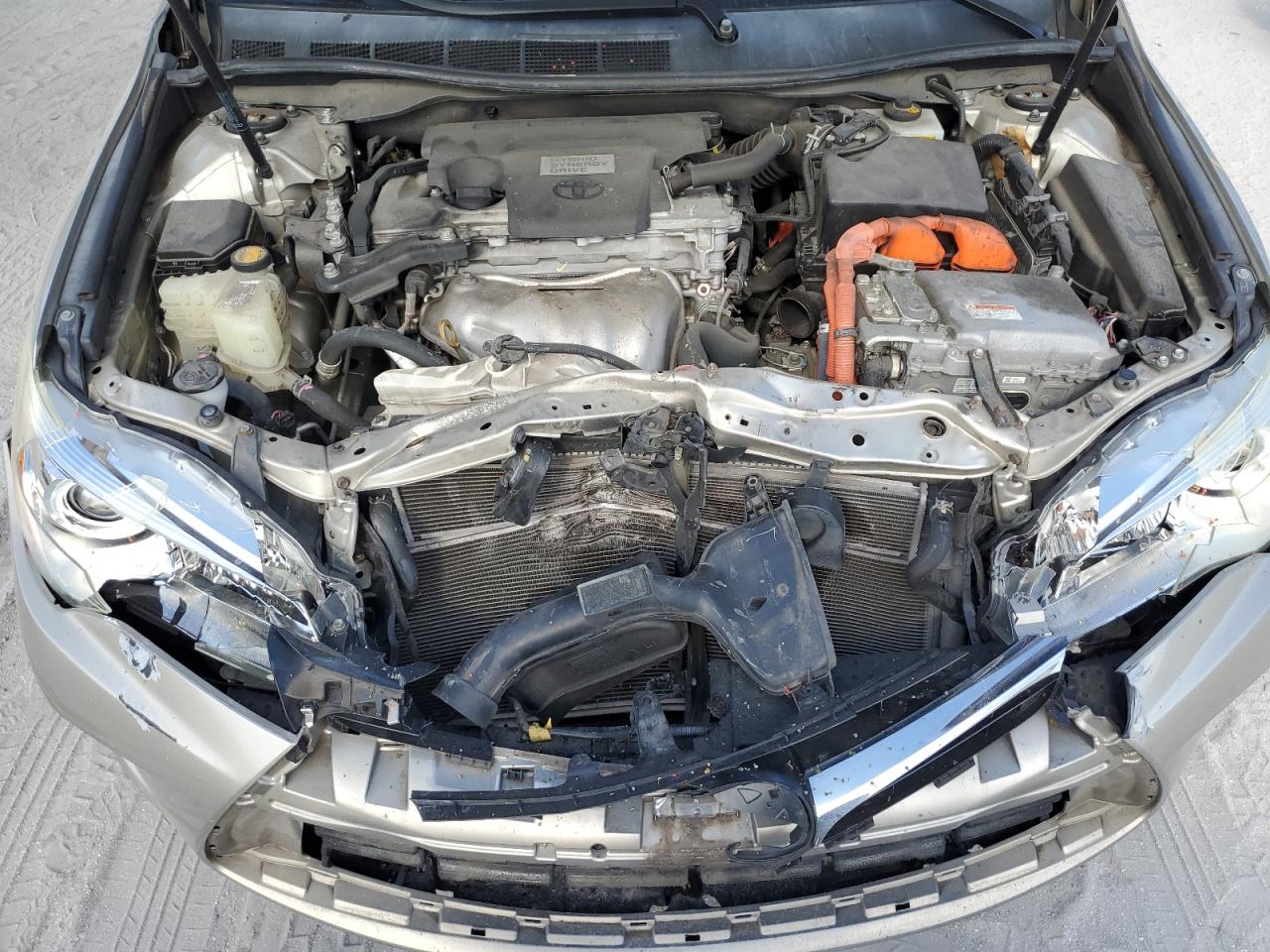 2016 Toyota Camry - Image 11