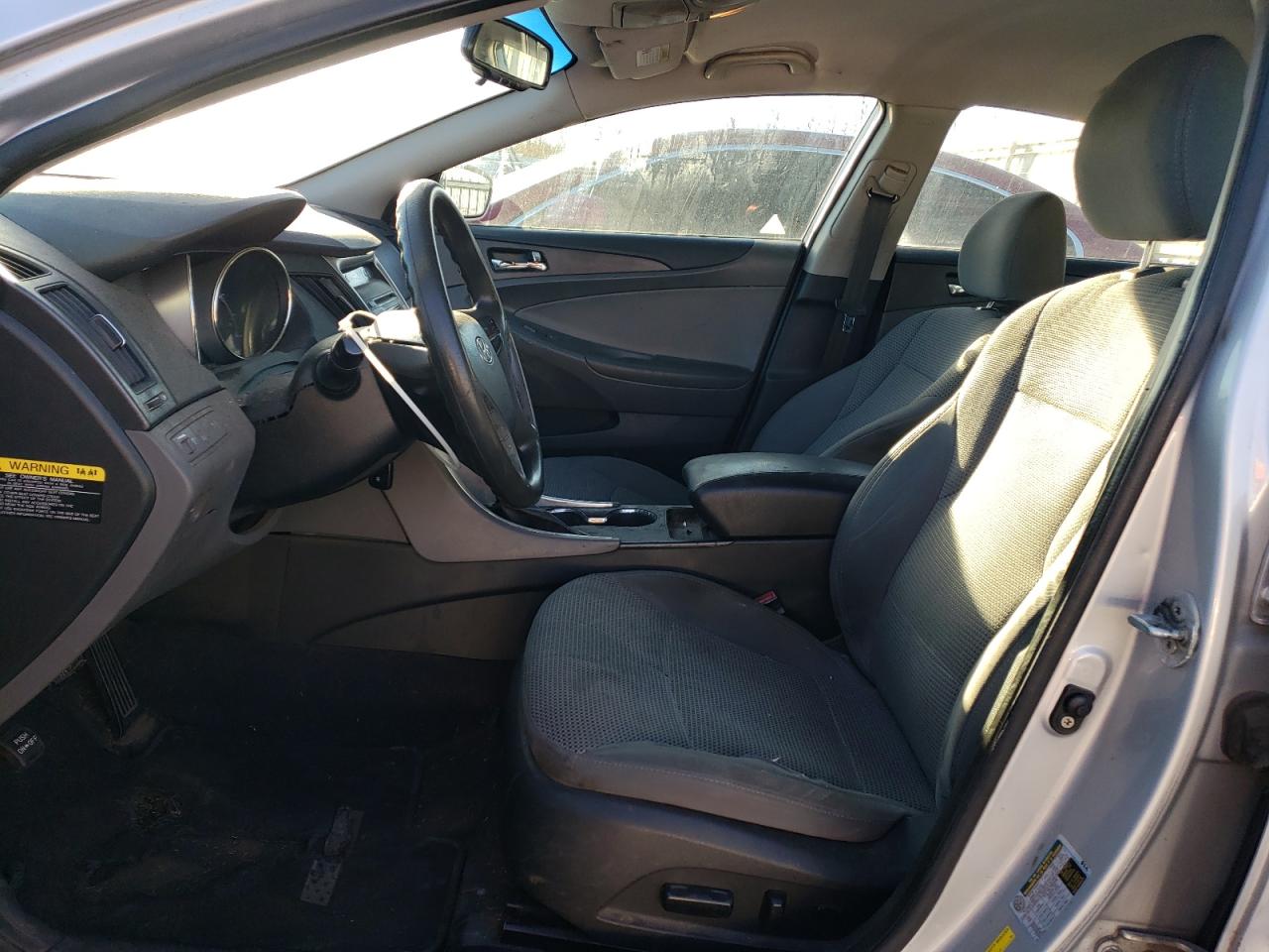 2012 Hyundai Sonata - Image 7