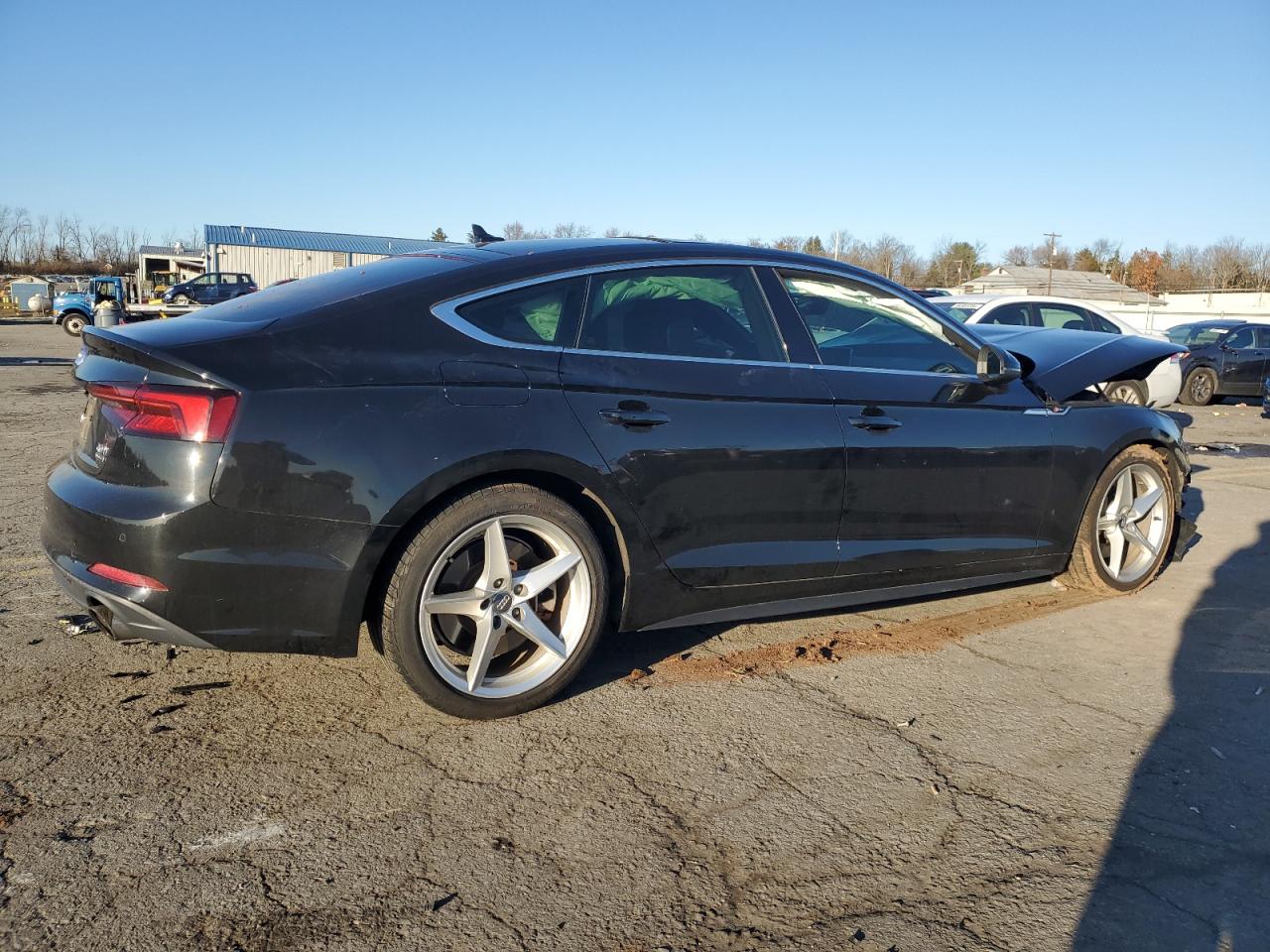 VIN WAUENCF56JA052835 2018 AUDI A5 no.3