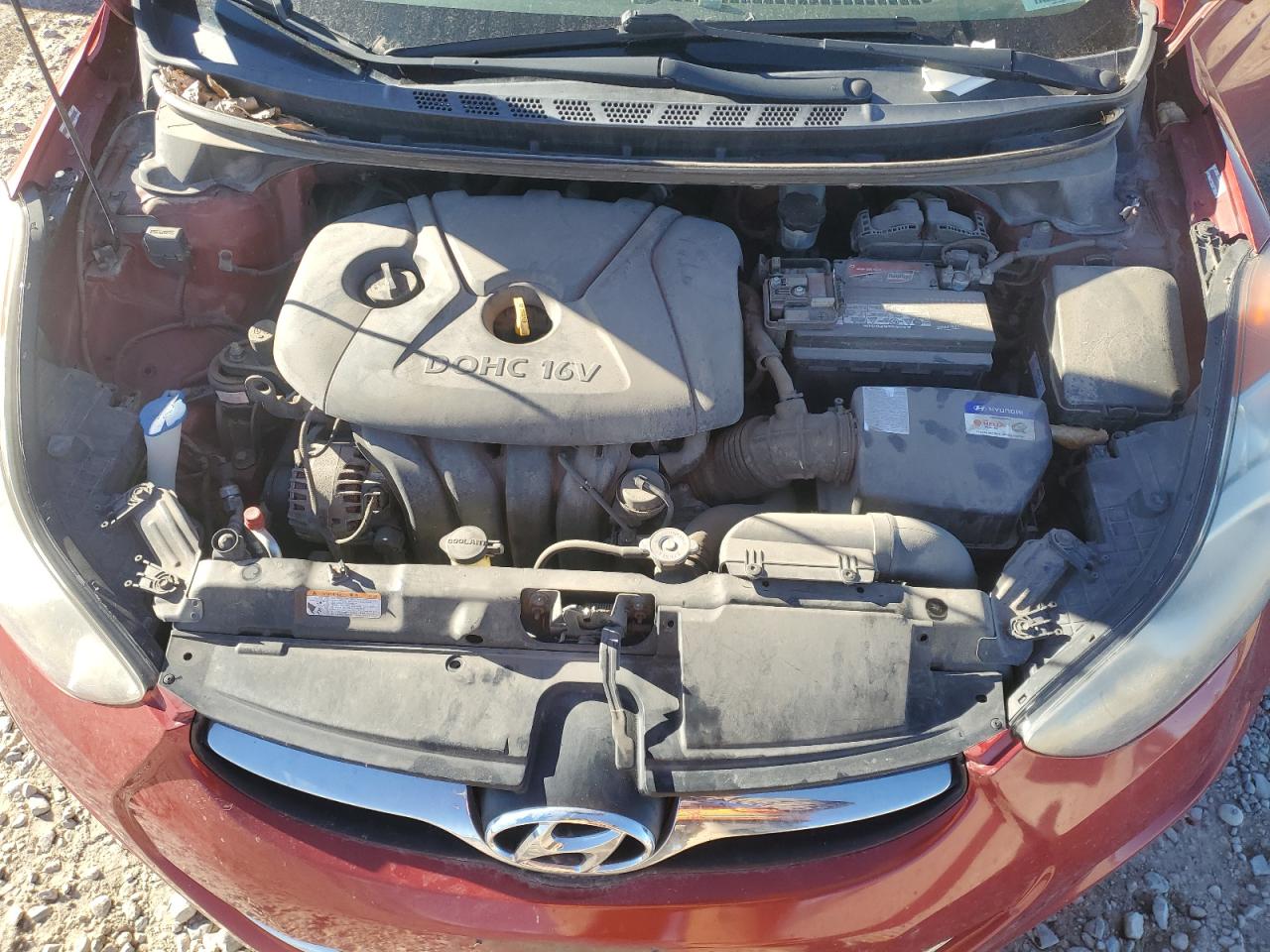2011 Hyundai Elantra - Image 12