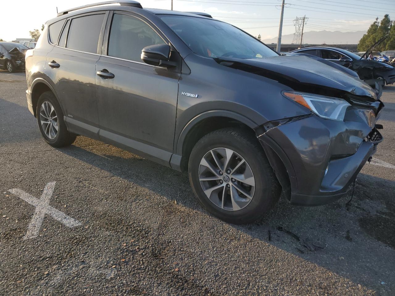 2018 Toyota RAV 4 - Image 4