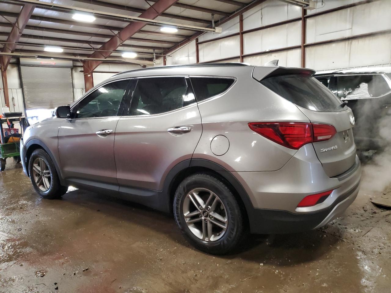 VIN 5NMZUDLBXHH029727 2017 HYUNDAI SANTA FE no.2