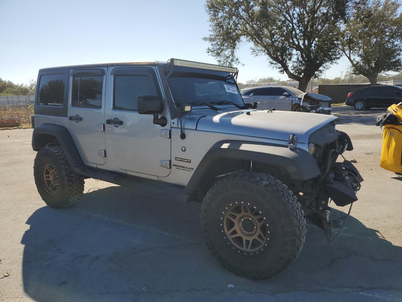 2017 Jeep Wrangler - Image 4