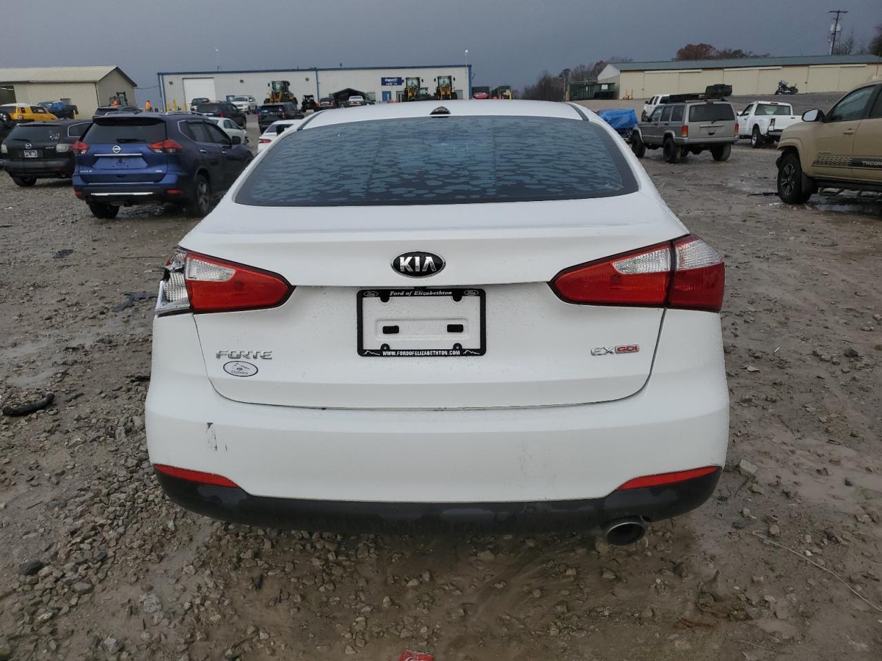 2016 Kia Forte - Image 6