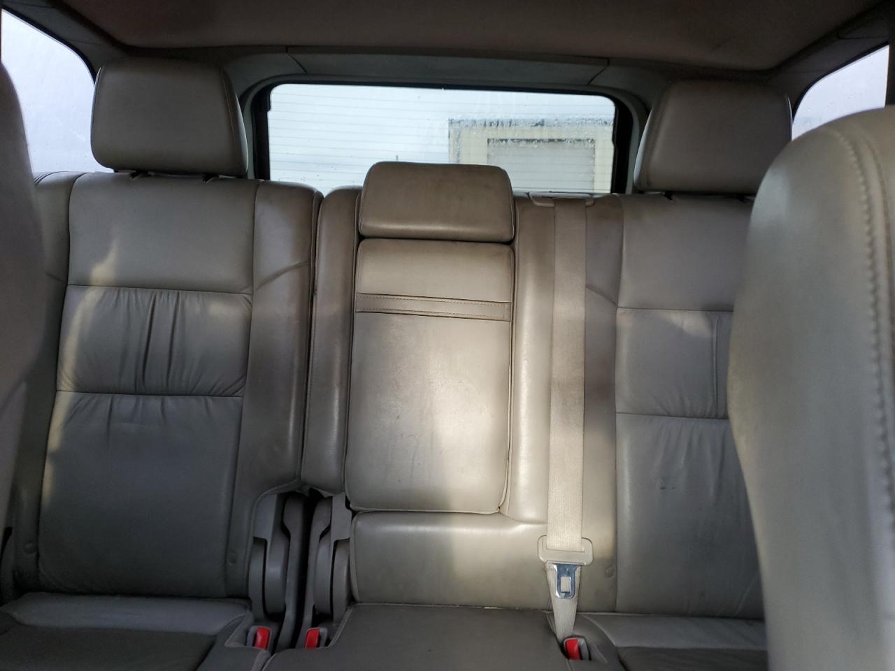 2011 Jeep Grand Cherokee - Image 10