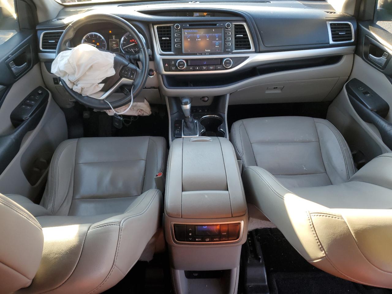 2016 Toyota Highlander Xle VIN: 5TDJKRFH7GS235714 Lot: 84437654