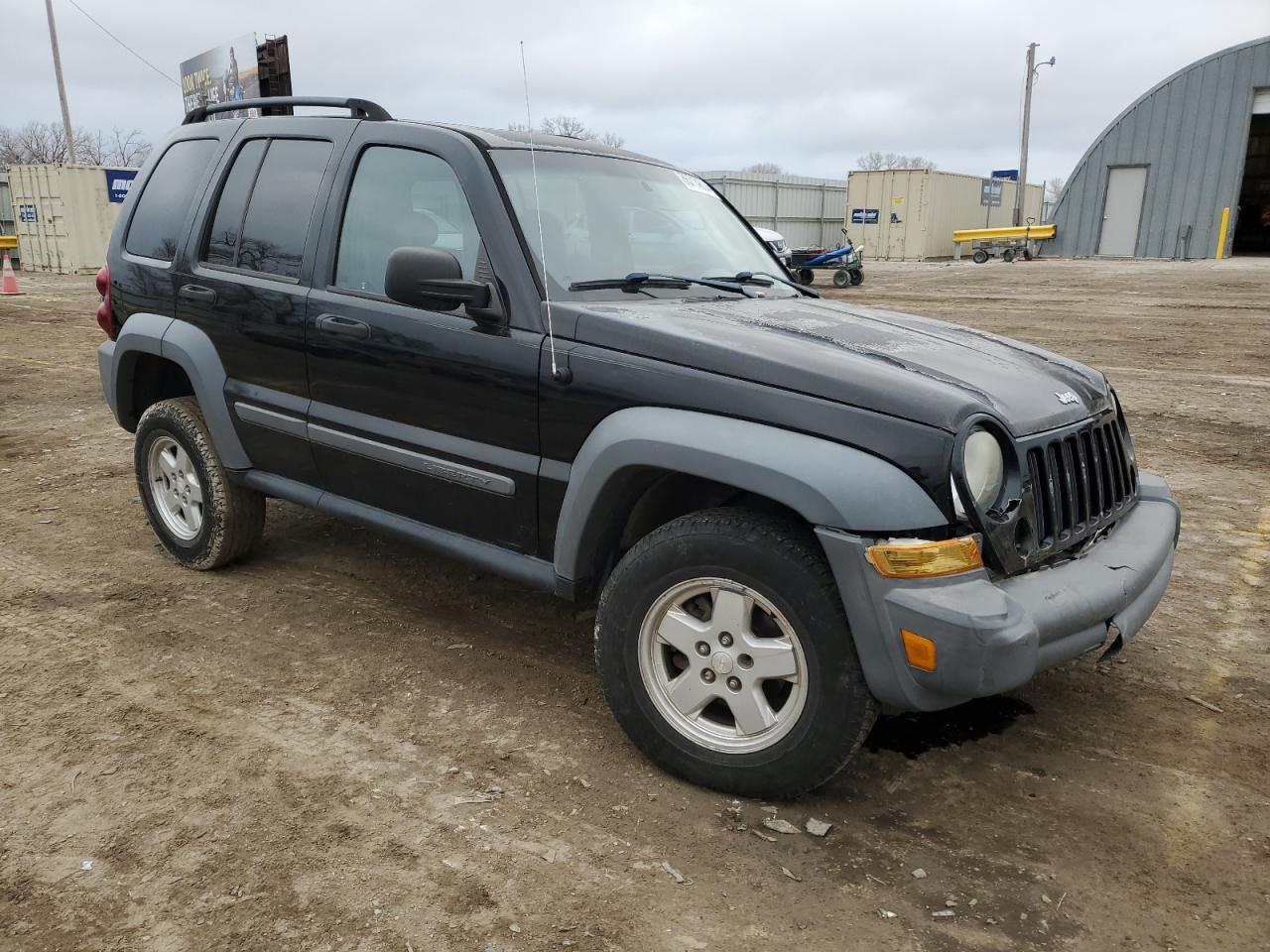 2005 Jeep Liberty (North America) - Image 4