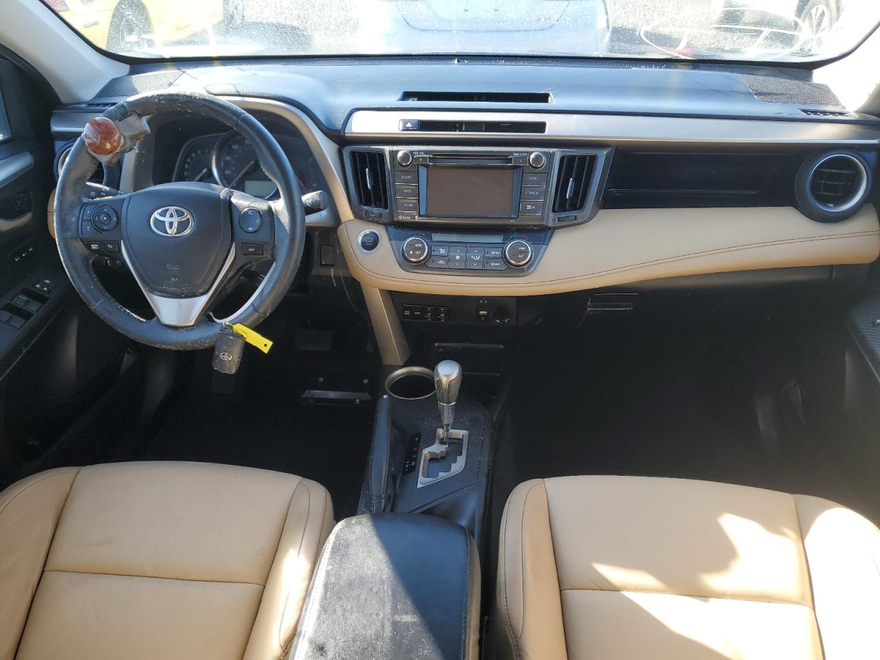 2015 Toyota RAV 4 - Image 8