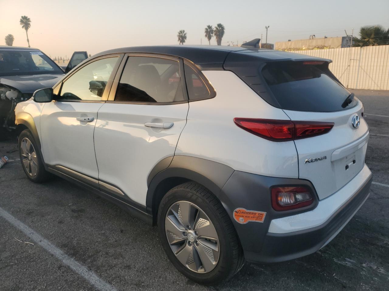 VIN KM8K23AG8LU062822 2020 HYUNDAI KONA no.2