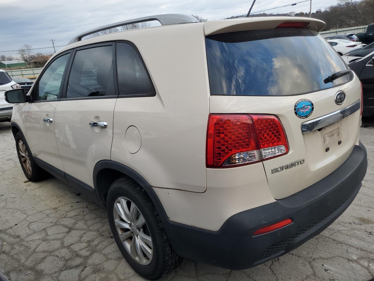 2011 Kia Sorento Ex VIN: 5XYKUDA29BG103855 Lot: 83255934