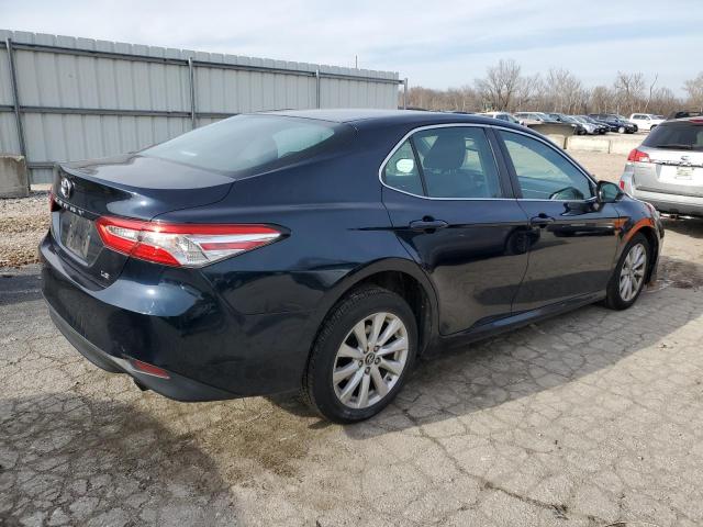  TOYOTA CAMRY 2018 Granatowy