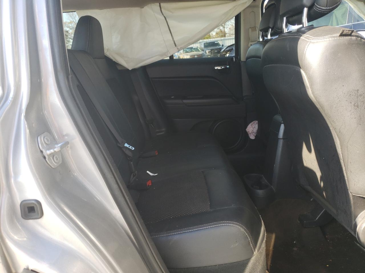 2016 Jeep Liberty (Patriot) - Image 11