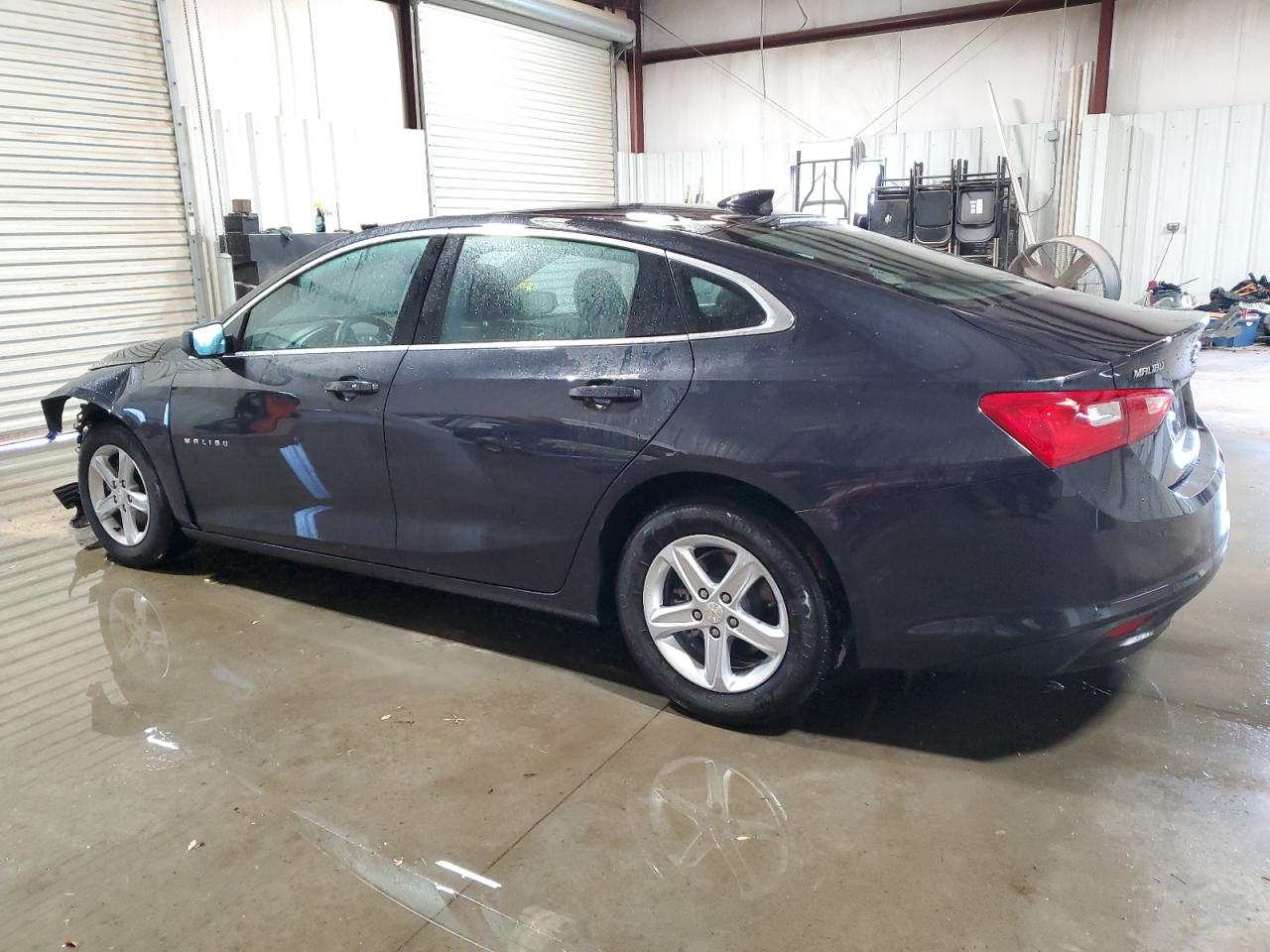 2023 Chevrolet Malibu - Image 2
