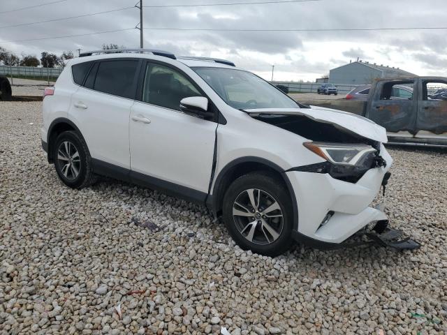  TOYOTA RAV4 2017 White