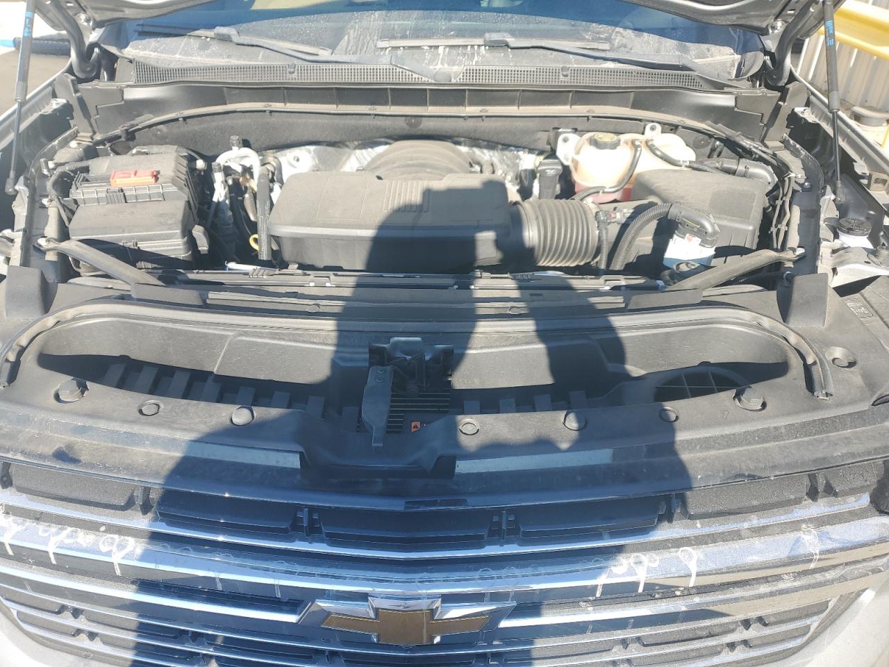 2023 Chevrolet Suburban - Image 12