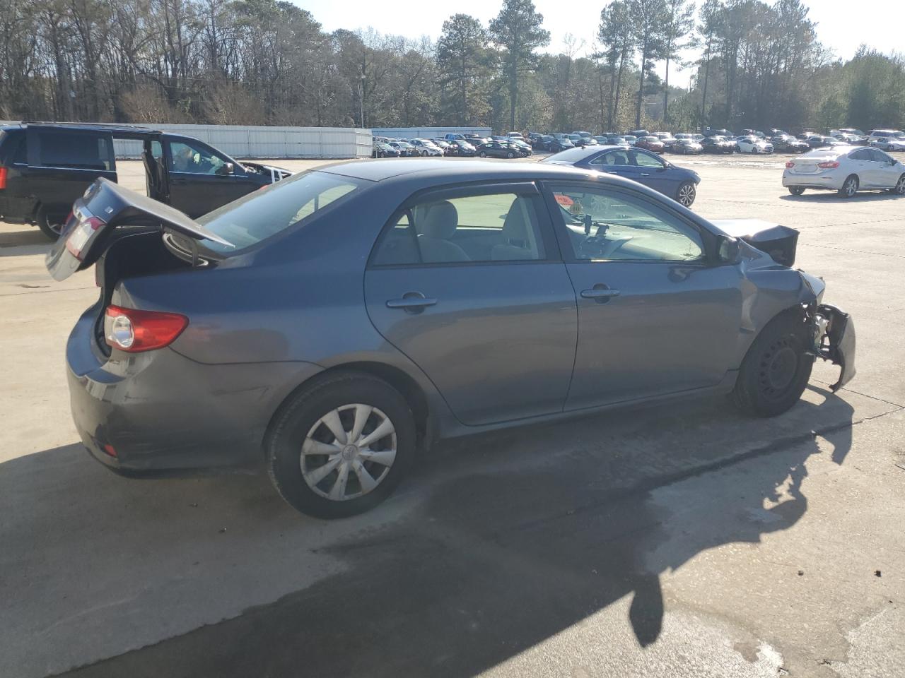 2011 Toyota Corolla - Image 3