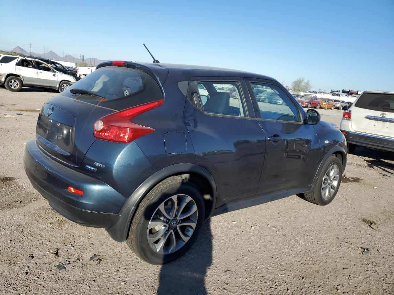 2014 Nissan Juke - Image 3