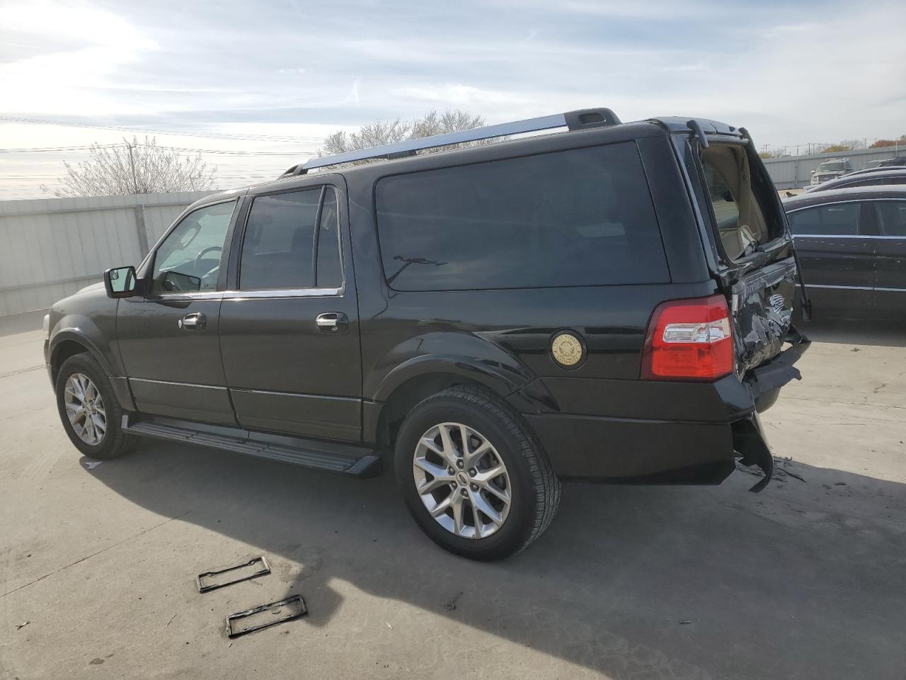 2017 Ford Expedition - Image 2