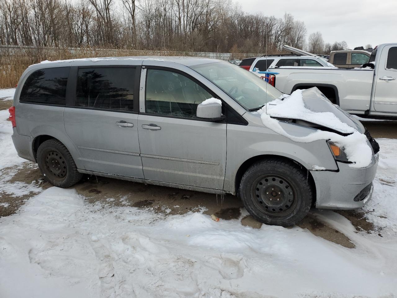 VIN 2C4RDGCG5FR703945 2015 DODGE CARAVAN no.4