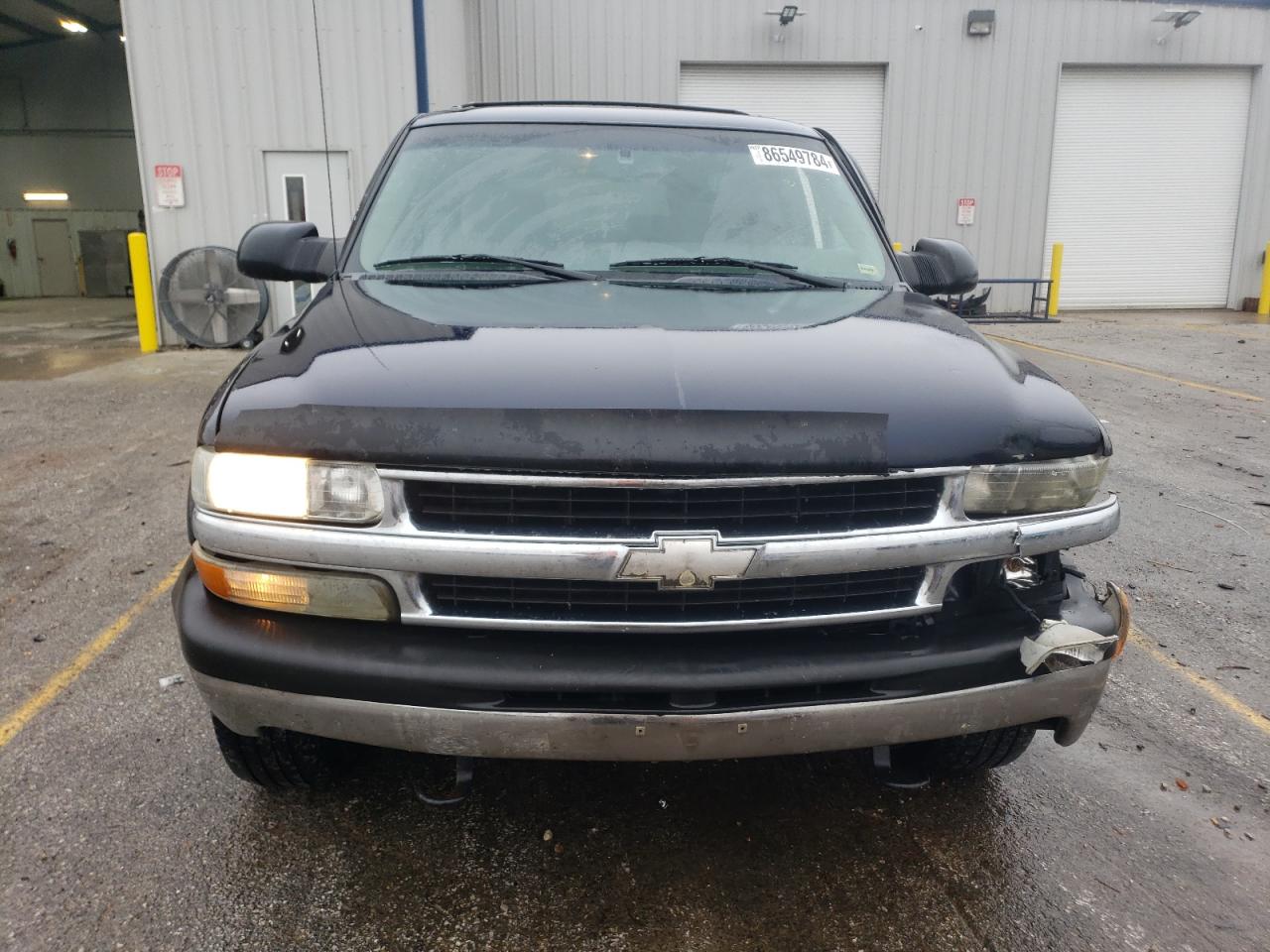 2004 Chevrolet Suburban - Image 5