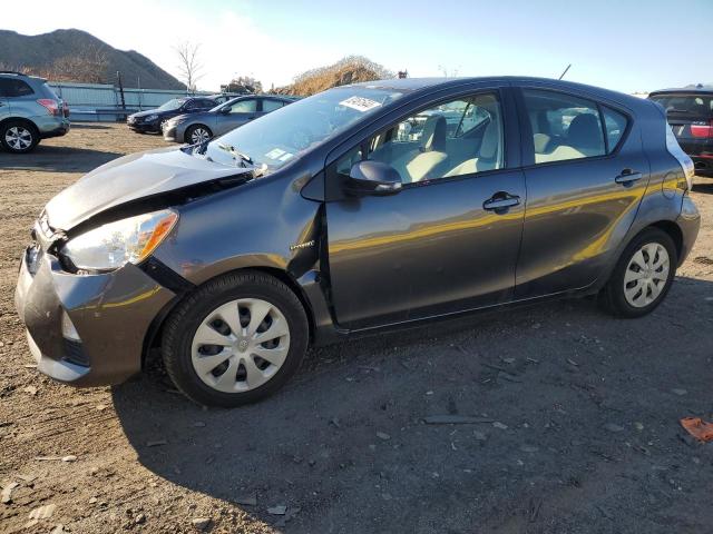 2014 Toyota Prius C  zu verkaufen in Brookhaven, NY - Front End