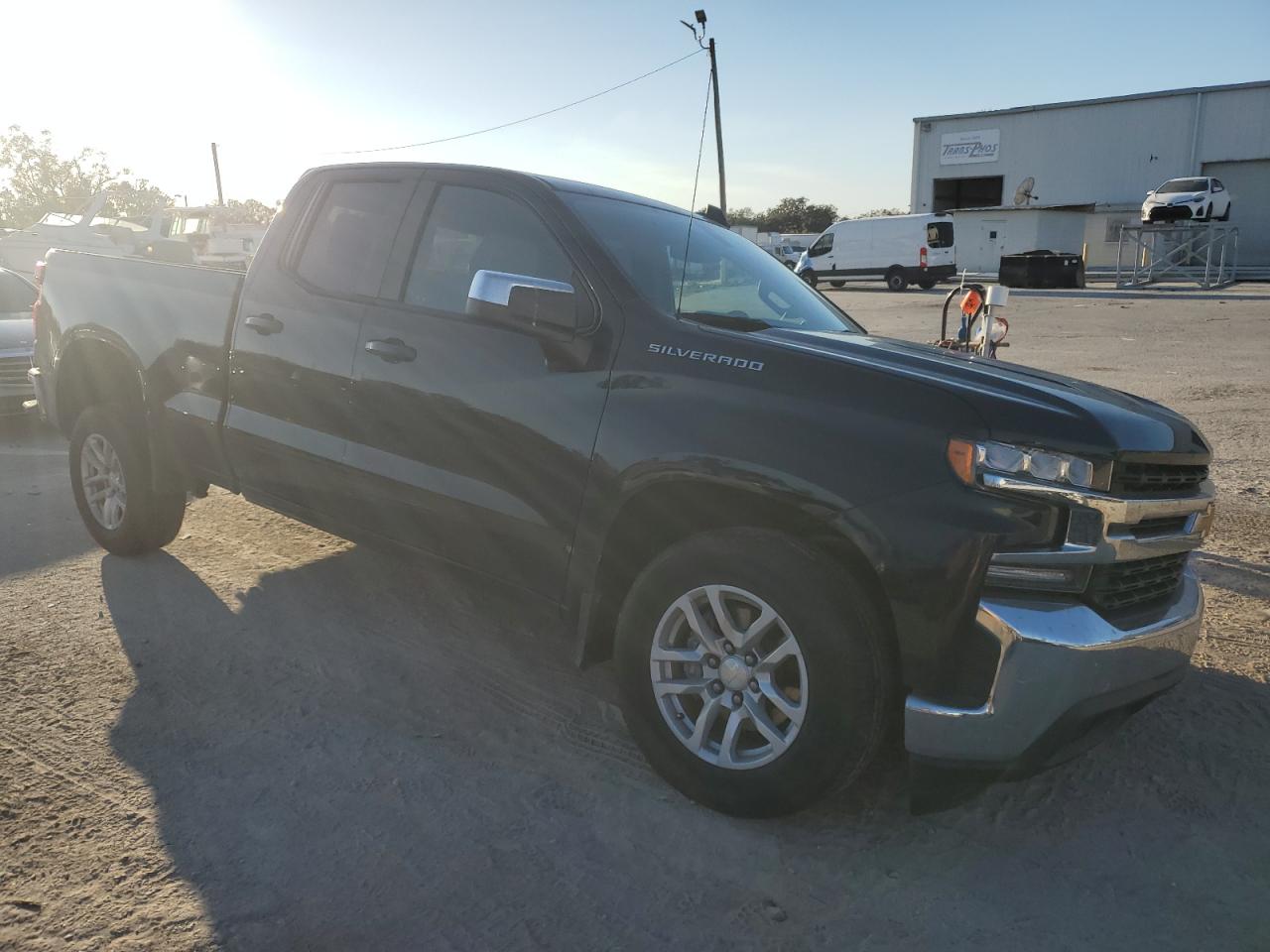 2020 Chevrolet Silverado - Image 4