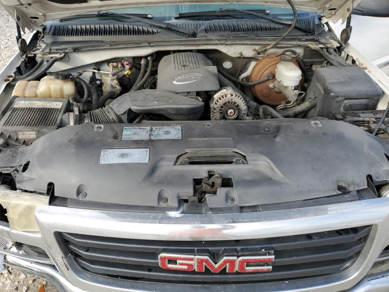 2006 GMC Sierra - Image 11