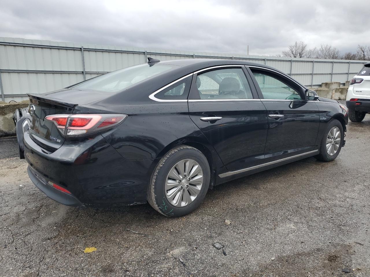 VIN KMHE24L14GA026550 2016 HYUNDAI SONATA no.3