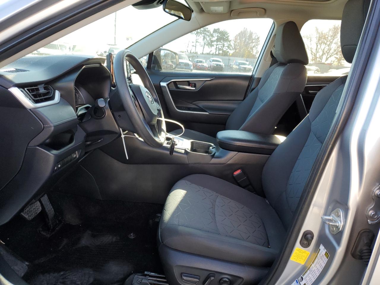 2020 Toyota RAV 4 - Image 7