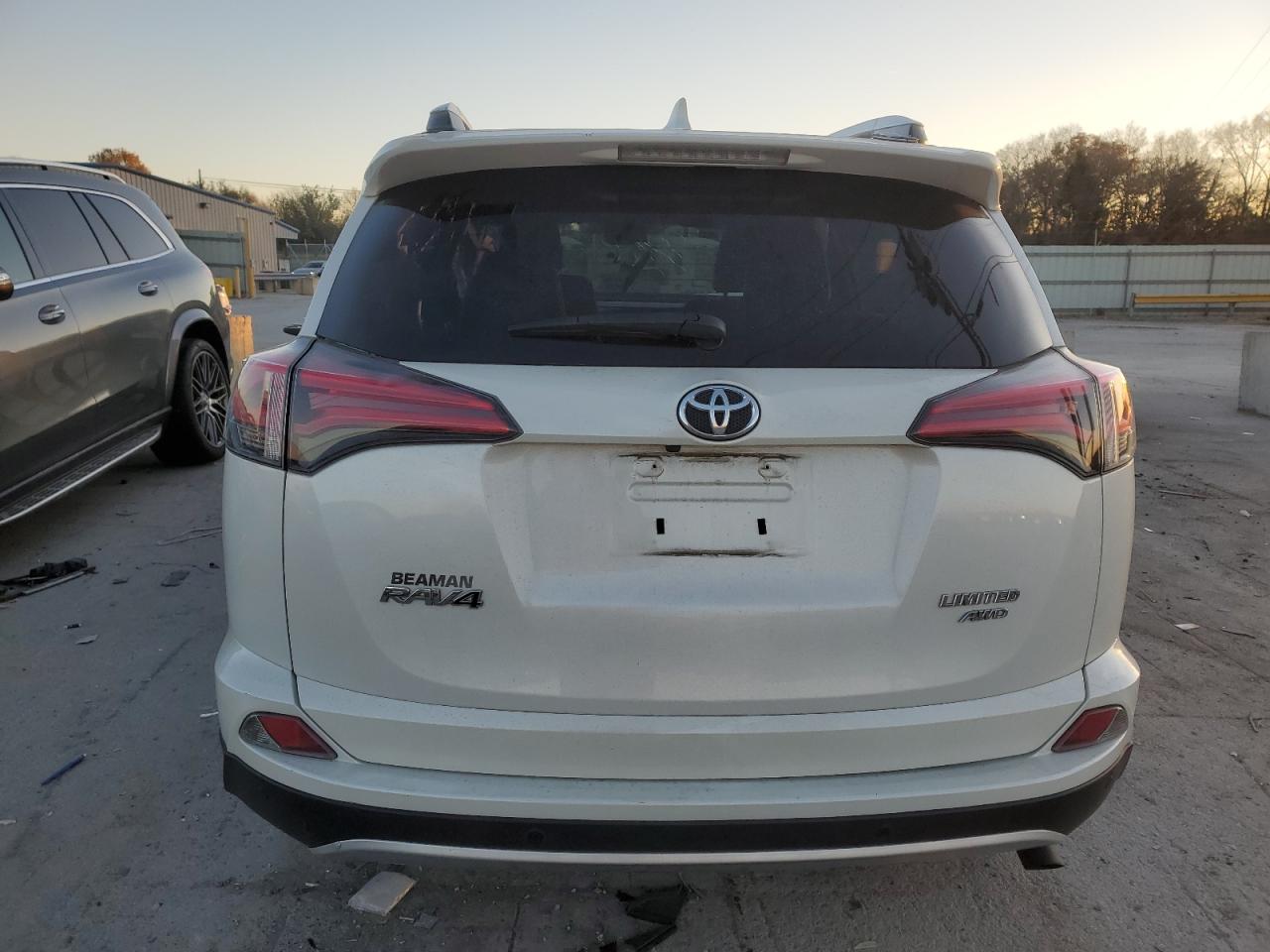 VIN 2T3DFREV3GW477004 2016 TOYOTA RAV4 no.6