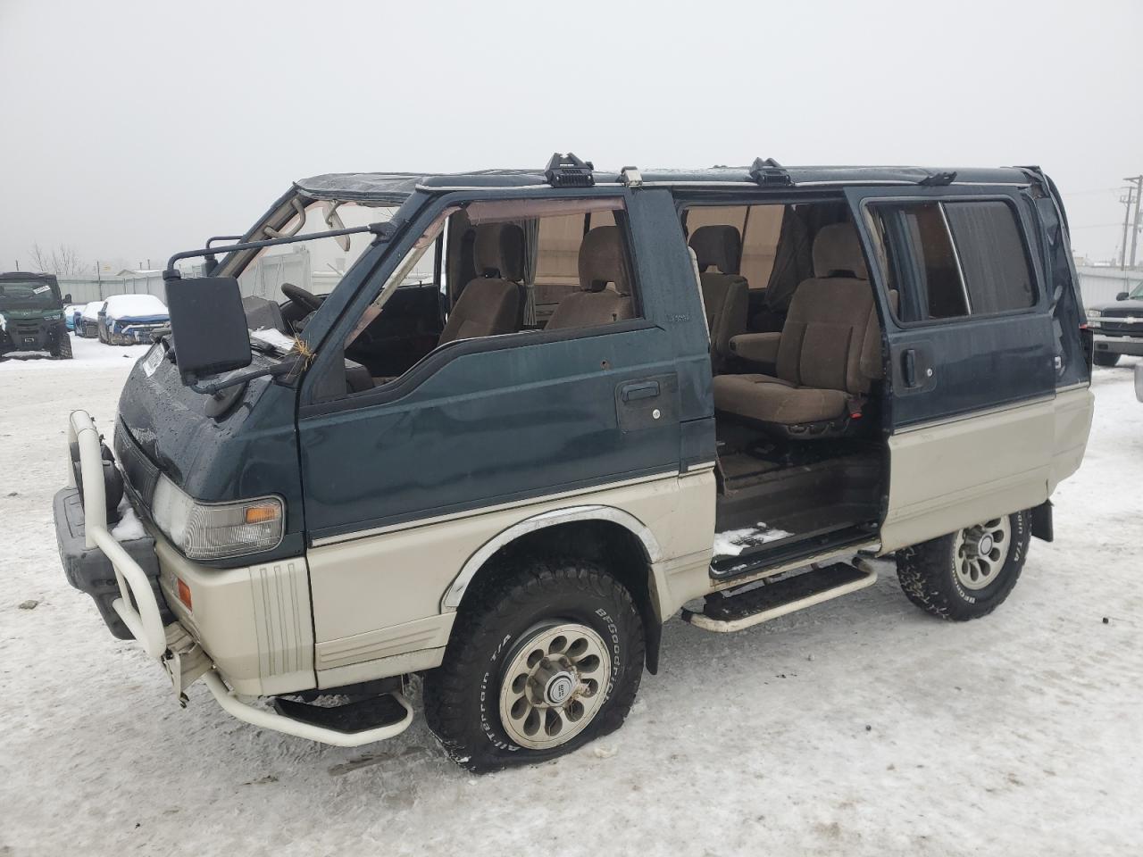 1992 Mitsubishi Delica for Sale in Appleton, WI - All Over