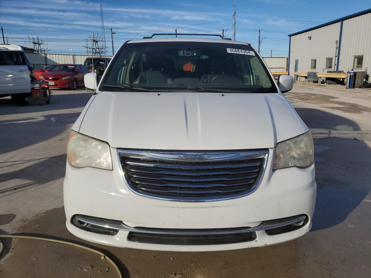 2014 Chrysler Town & Country - Image 5