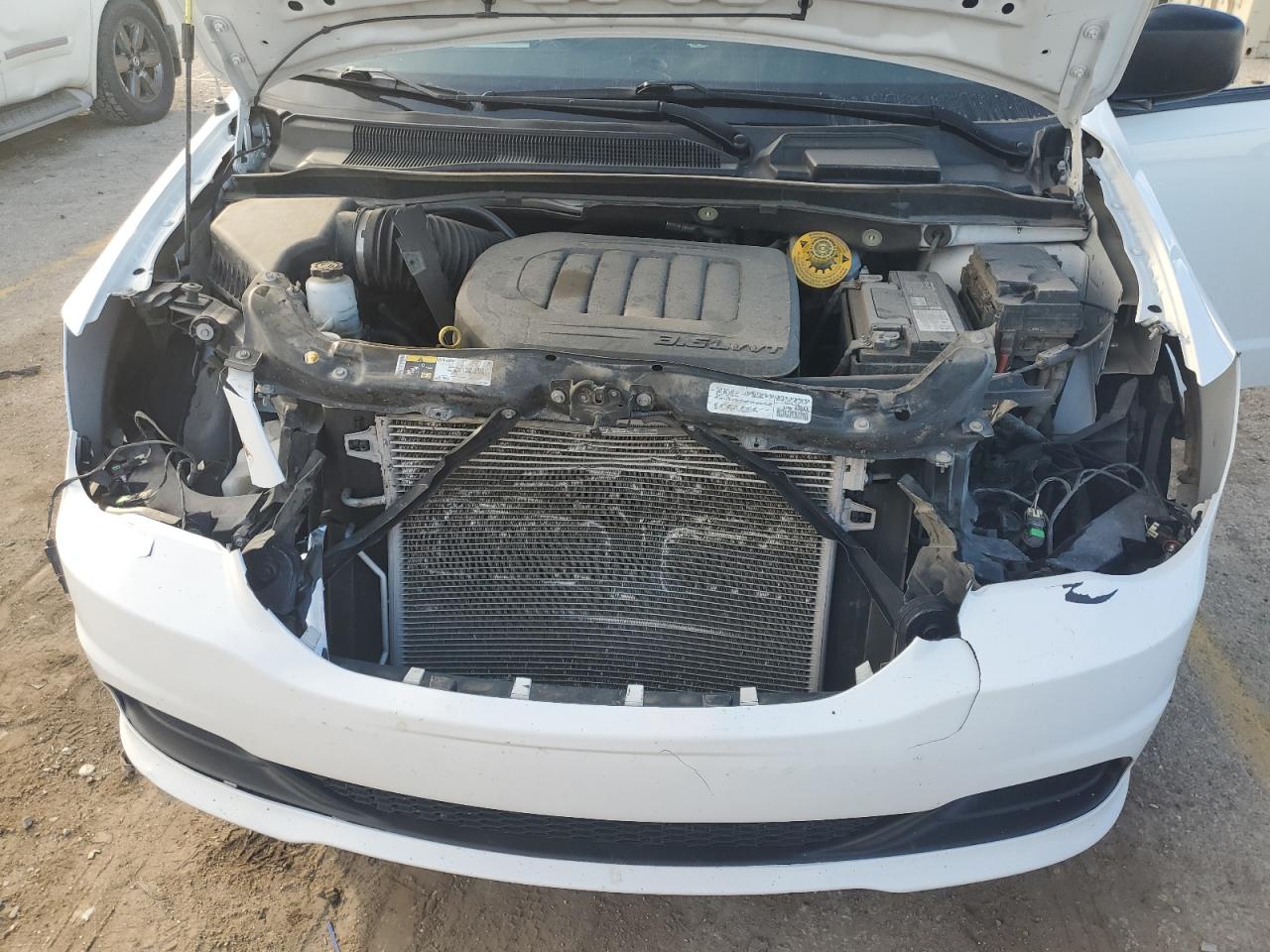 2019 Dodge Caravan - Image 12