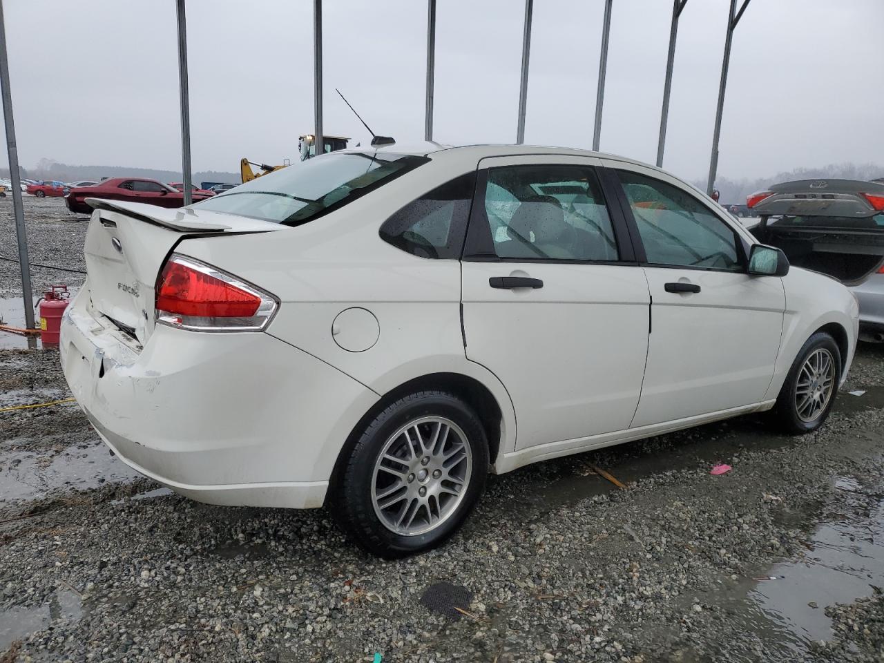 2011 Ford Focus - Image 3